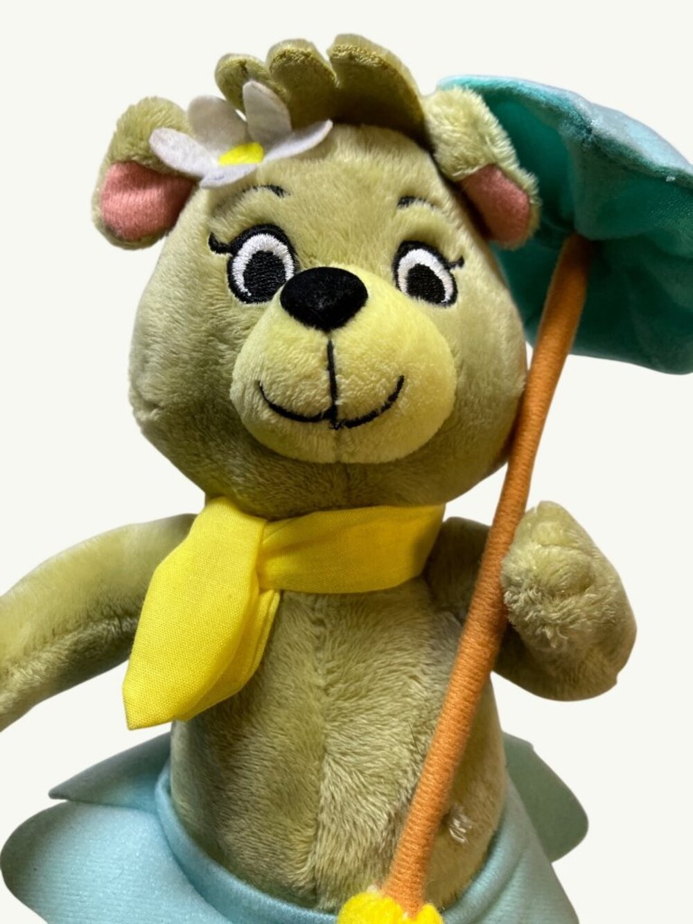 Cindy Bear Plush Toy Character from the Yogi Bear Cartoon Show - Picture 2 of 10